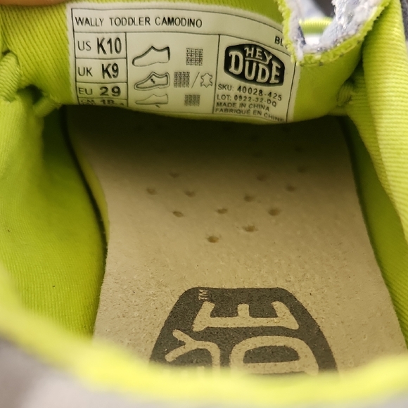 Toddler Hey Dude Kids Camo Shoes, Little Kid/ Toddler Size 10 - Picture 6 of 6